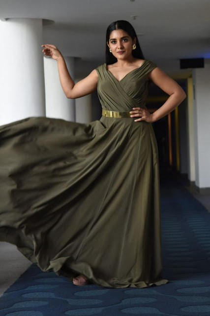 Nivetha Thomas In Green Gown At Telugu Movie Grand Success Meet 58